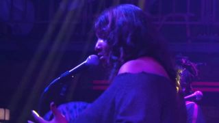 Teri Tobin sings "Make Beautiful" LIVE at JazzCafe | London